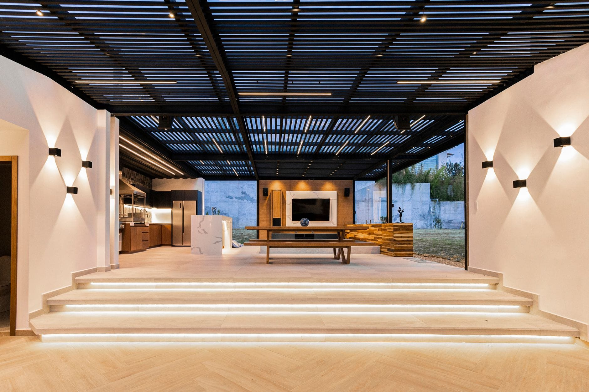 The evolution of modern minimalism in interior architecture